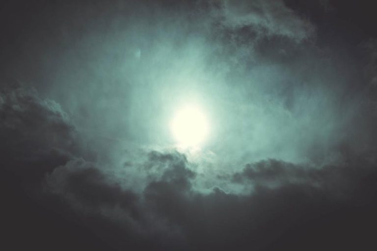 Over ons Buienradar Borculo weerinterface met real-time weergegevens, temperatuur, windkracht en regenintensiteit voor Borculo
