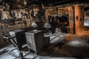 Beroemdheden Interieur crematorium Amersfoort met ceremoniële ruimte en moderne voorzieningen voor het afscheid nemen